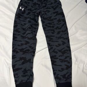 Under Armour Kids' Dark Gray Camo Joggers